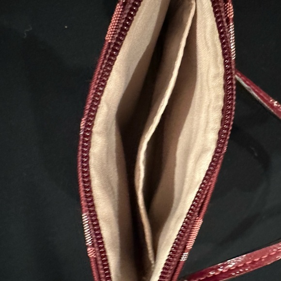 Coach signature Jacquard wine Red Designer Wristlet - Picture 11 of 16